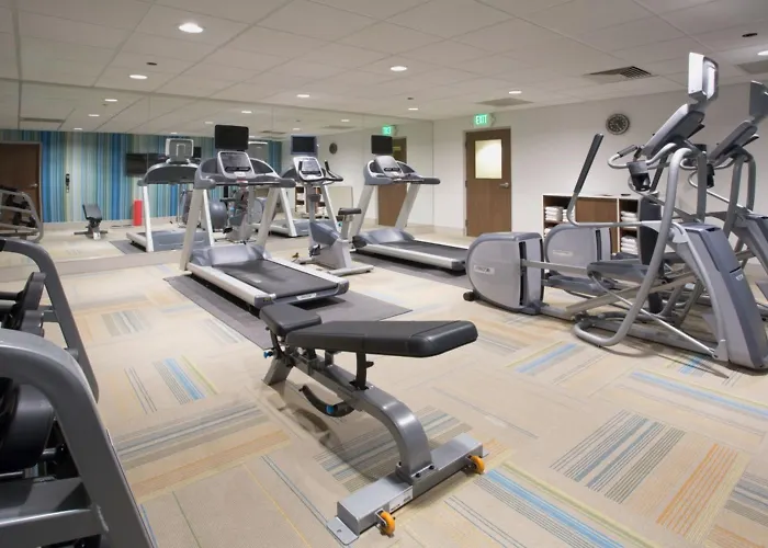 Holiday Inn Express&Suites Belle Vernon
