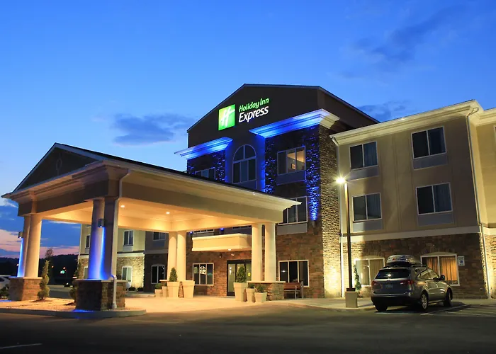 Holiday Inn Express&Suites Belle Vernon