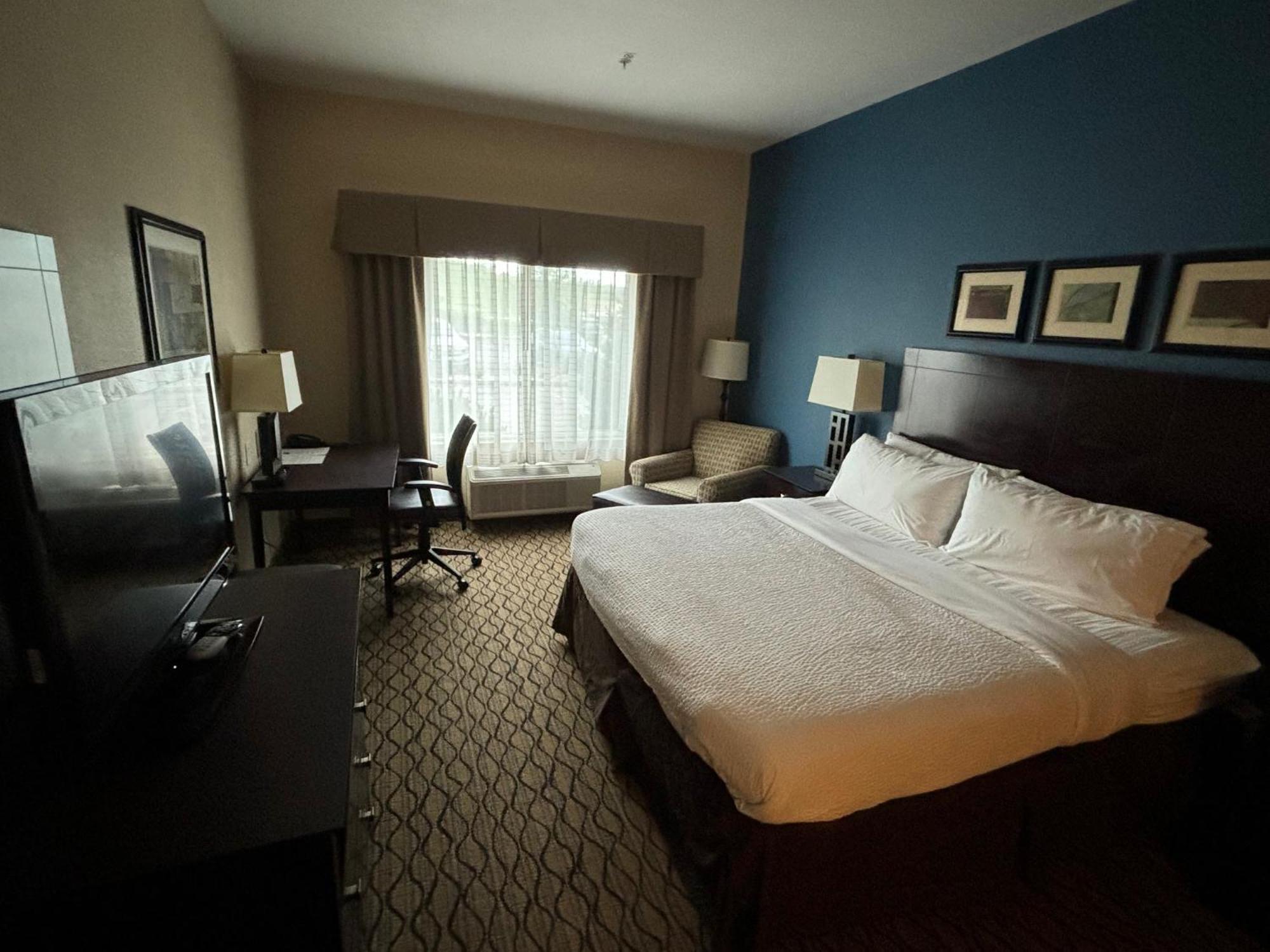 Express&suites Hotel