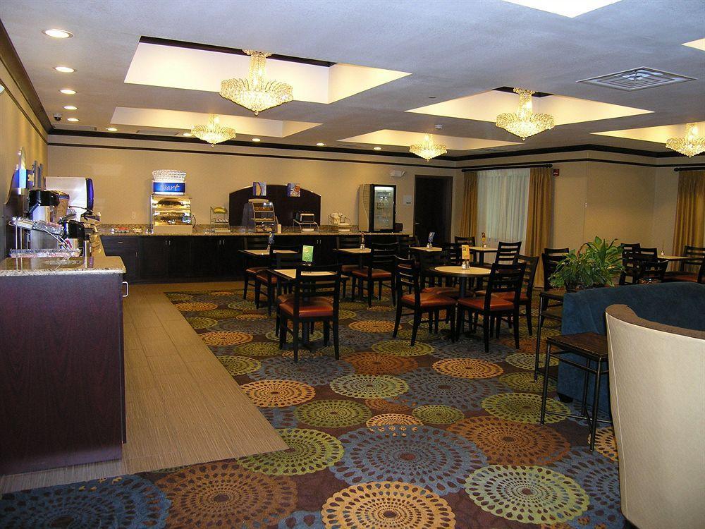 Express&suites Hotel