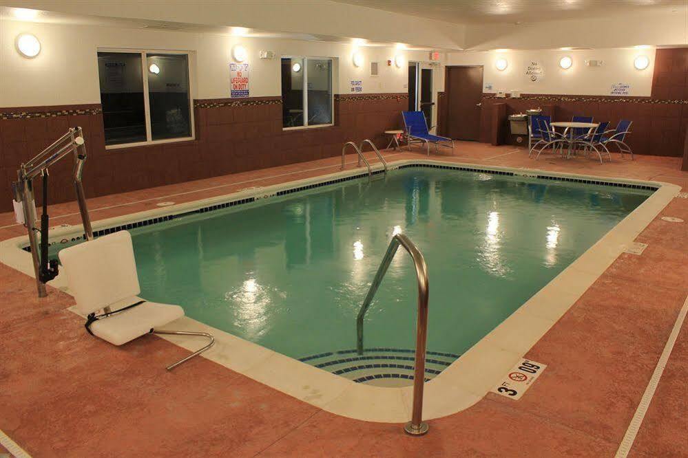 Hotel Express&suites Belle Vernon