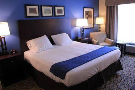 Hotel Express&suites Belle Vernon